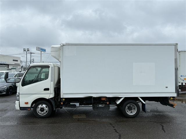 Hino Dutro 7