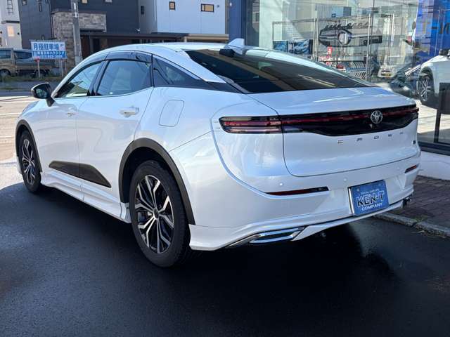 Toyota Crown Crossover 4