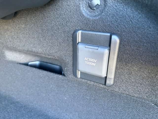 Toyota Crown Crossover 6
