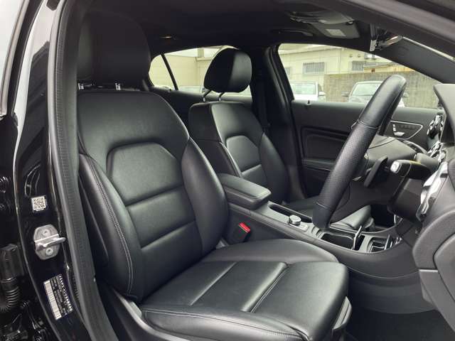 Mercedes-Benz GLA-Class 11
