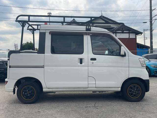 Daihatsu Hijet Cargo 9