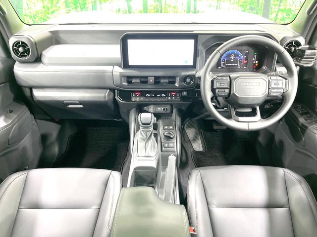 Toyota Land Cruiser FJ 2