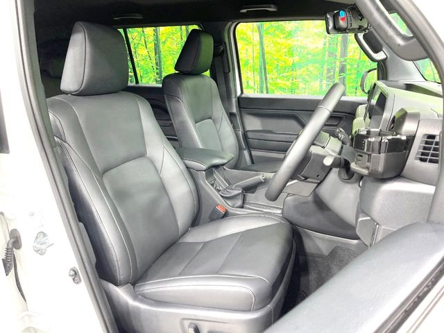 Toyota Land Cruiser FJ 8