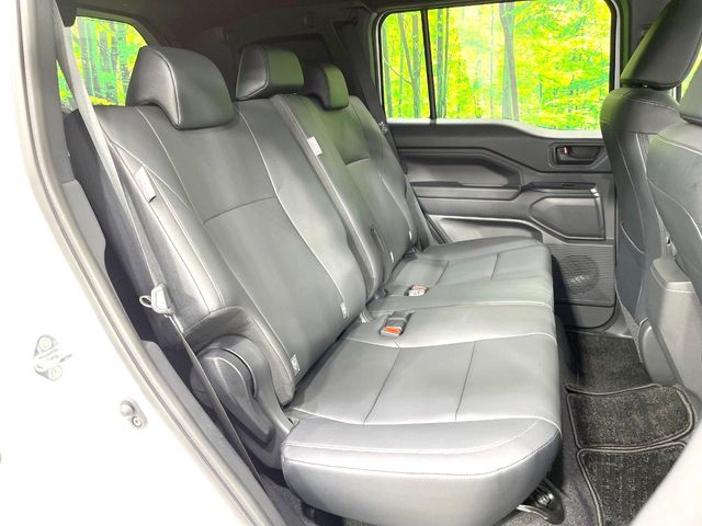 Toyota Land Cruiser FJ 9
