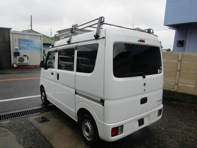 Suzuki Every 12
