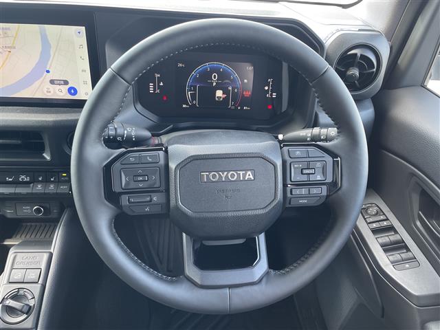 Toyota Land Cruiser FJ 8