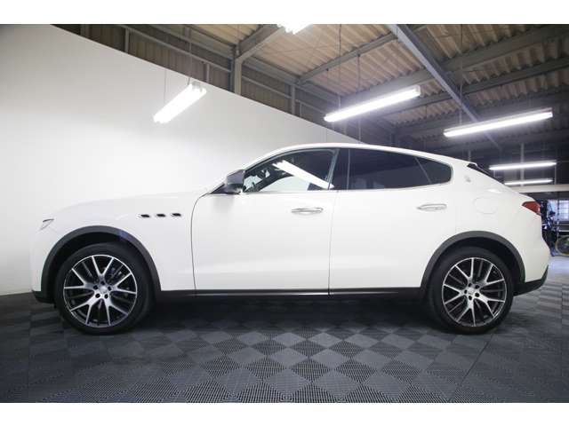 Maserati Levante 6