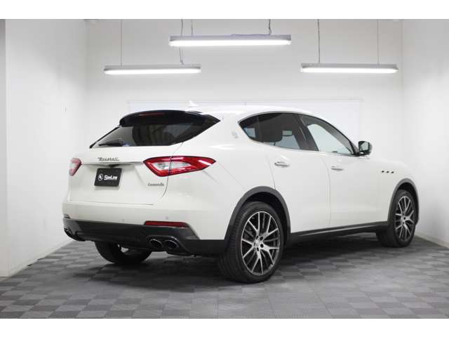 Maserati Levante 10