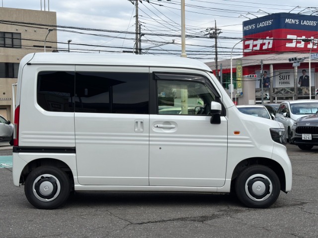 Honda N-VAN 10