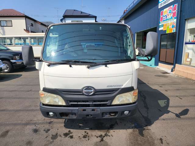 Hino Dutro 2