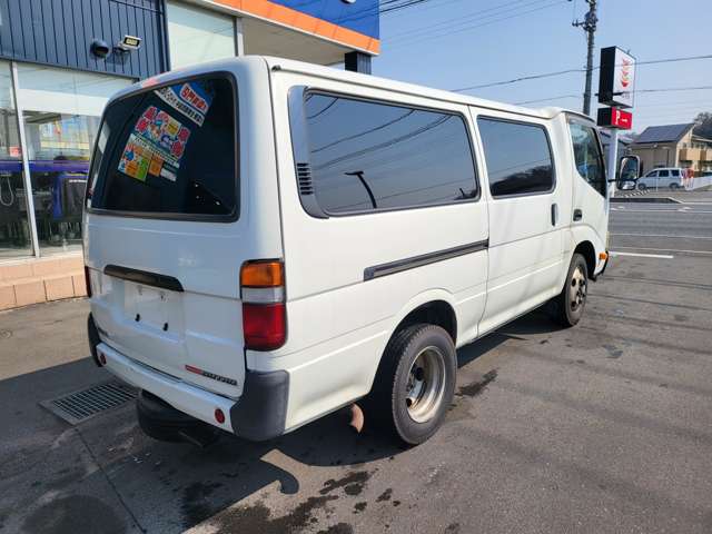 Hino Dutro 7