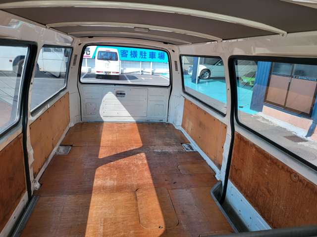 Hino Dutro 10