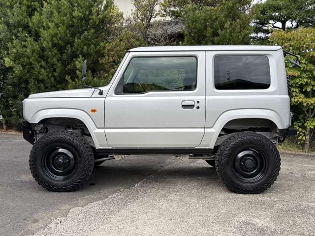 Suzuki Jimny 10