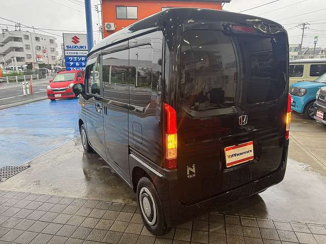 Honda N-VAN 8