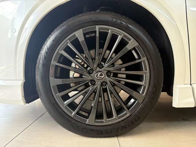 Lexus RX 10