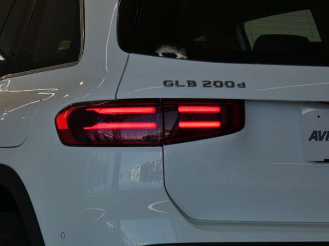 Mercedes-Benz GLB 4