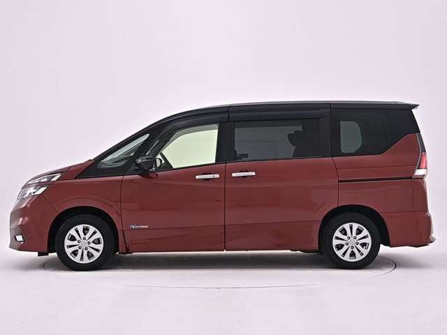Nissan Serena 3