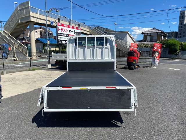 Mitsubishi Fuso Canter 3