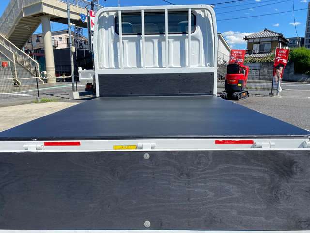 Mitsubishi Fuso Canter 4