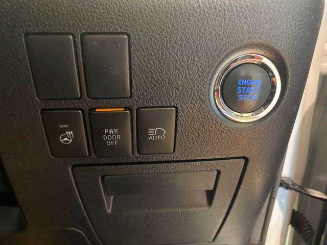 Toyota Alphard 3