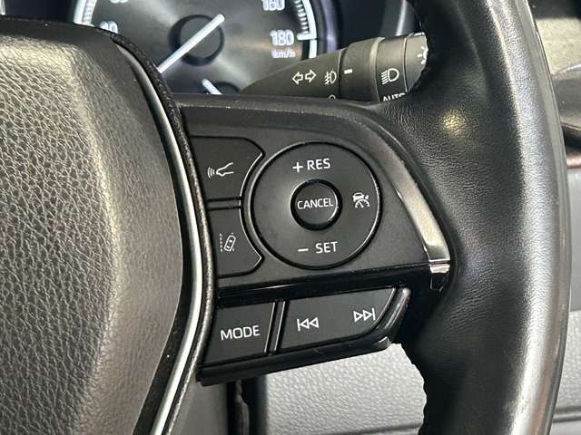 Toyota Harrier 8