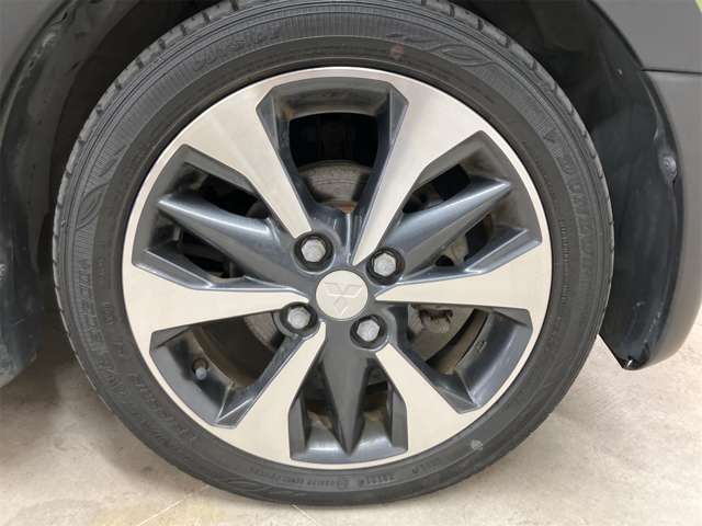 Mitsubishi eK X 12
