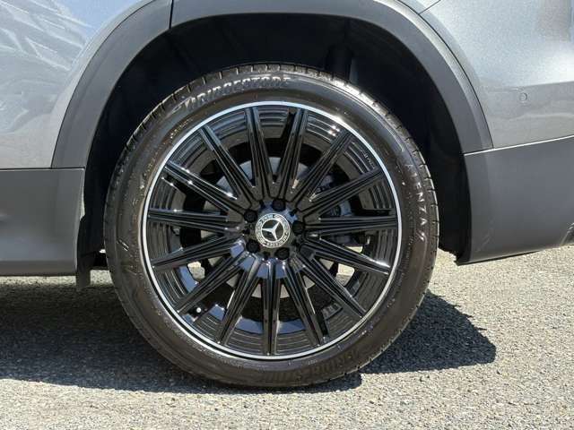 Mercedes-Benz GLB 8