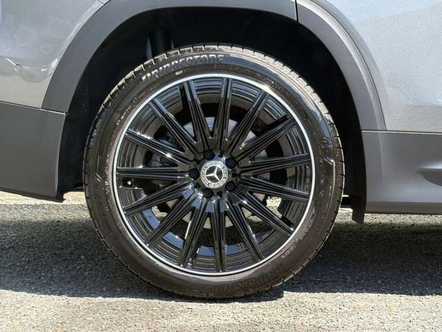 Mercedes-Benz GLB 10