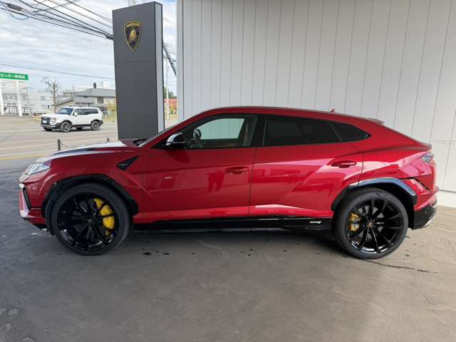 Lamborghini ウルス 5