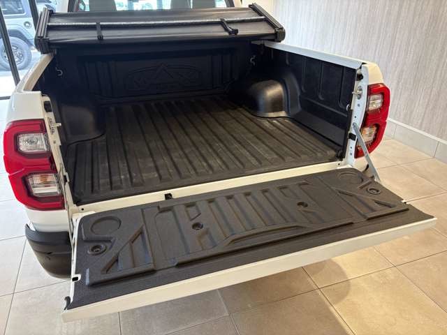 Toyota Hilux 6