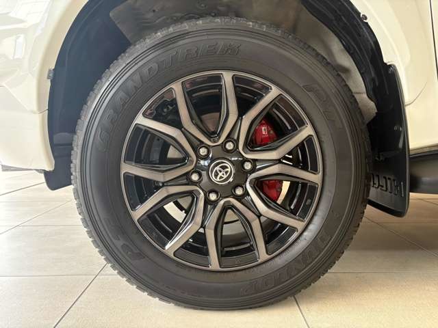 Toyota Hilux 9