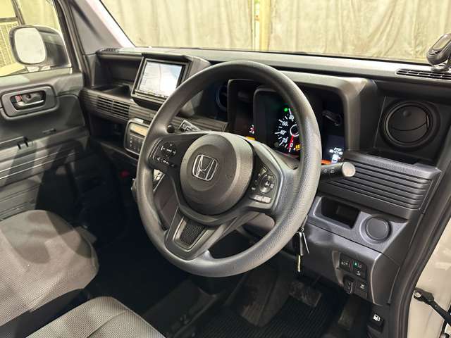 Honda N-VAN 10