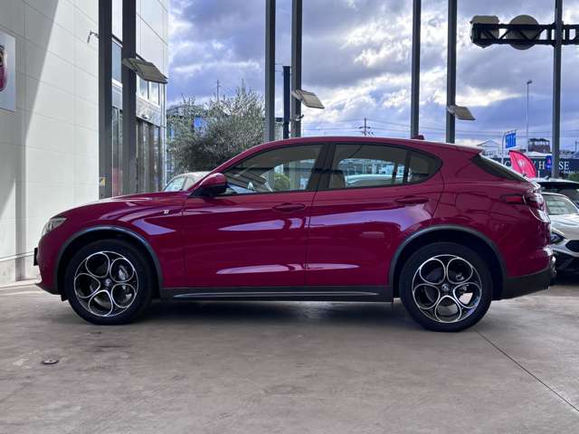 Alfa Romeo Stelvio 6