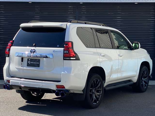 Toyota Land Cruiser Prado 2