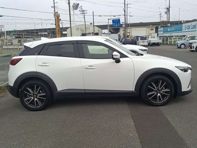 Mazda CX-3 4