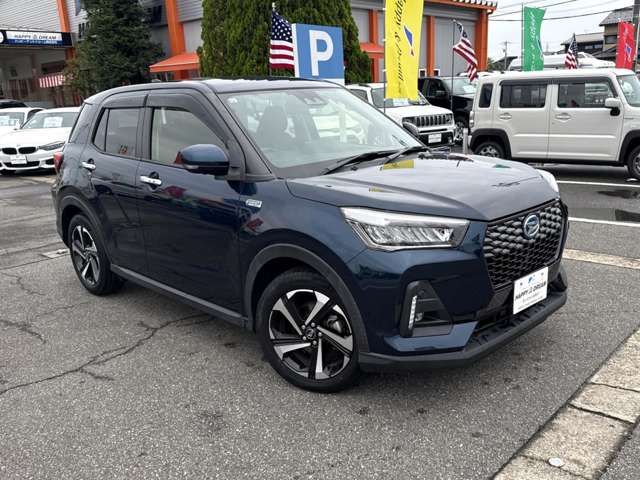Daihatsu Rocky 5