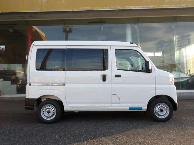 Daihatsu Hijet Cargo 9