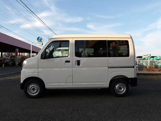 Daihatsu Hijet Cargo 10