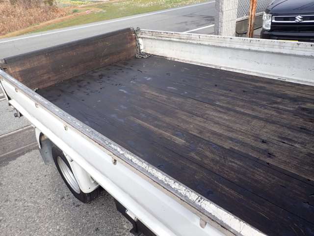 Mazda Bongo Truck 8