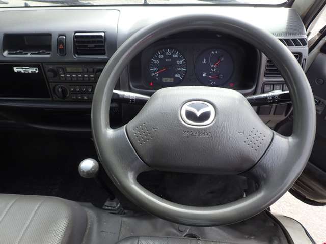 Mazda Bongo Truck 10