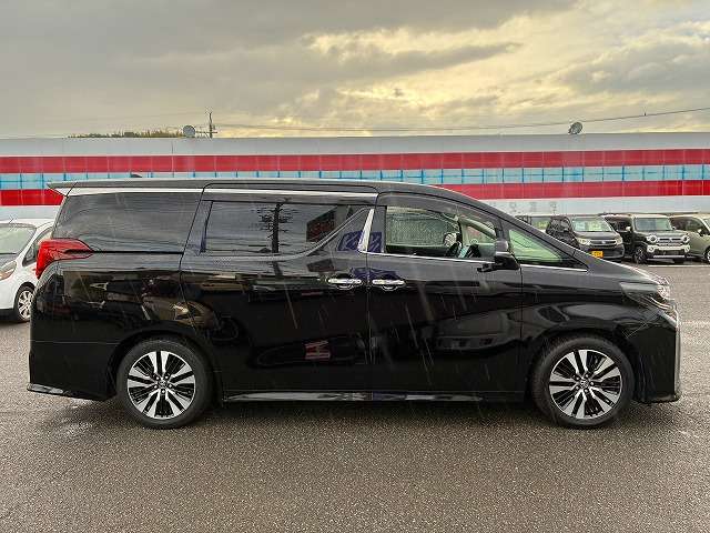 Toyota Alphard 7