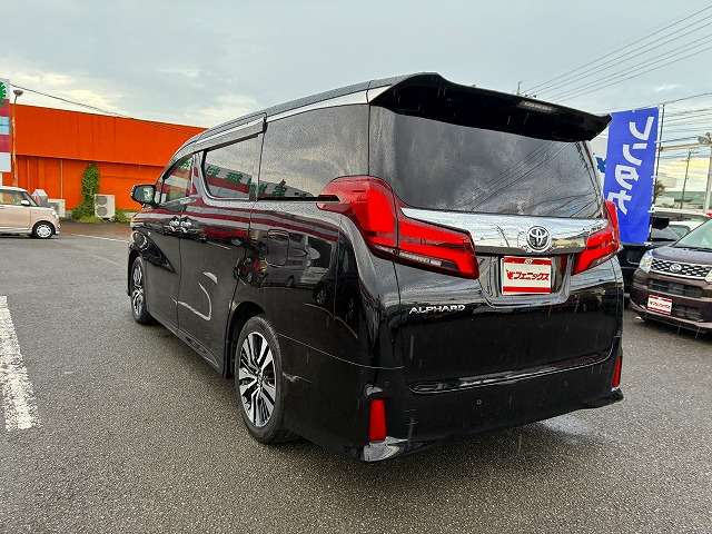 Toyota Alphard 10