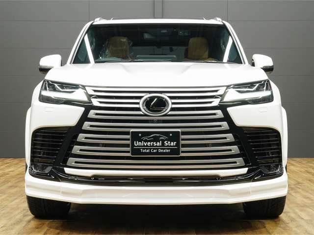 Lexus LX 11
