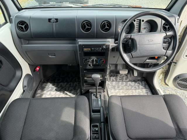 Daihatsu ネイキッド 10