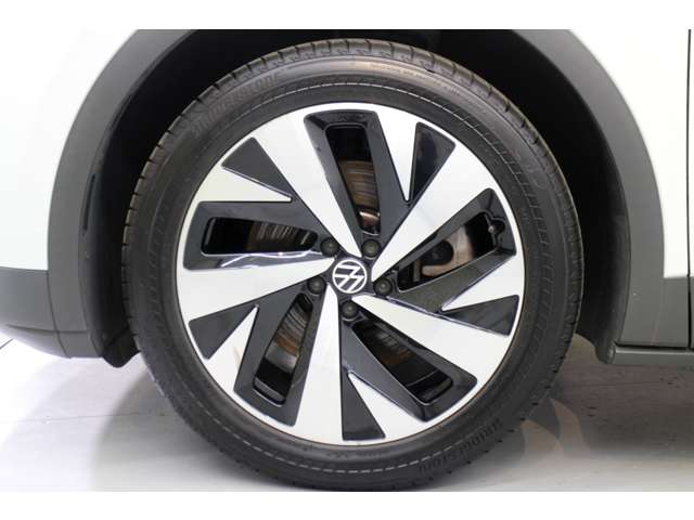 Volkswagen ID.4 10