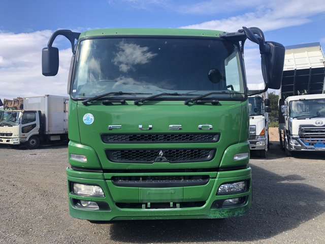 Mitsubishi Fuso Super Great 2
