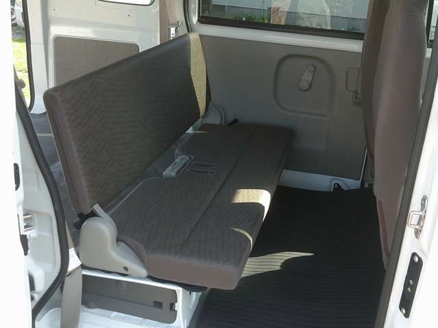 Nissan NV100 Clipper 12