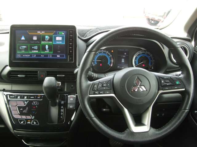 Mitsubishi eK X 12