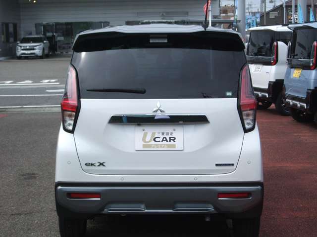 Mitsubishi eK X 8