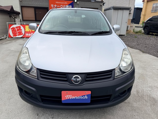 Nissan AD 5